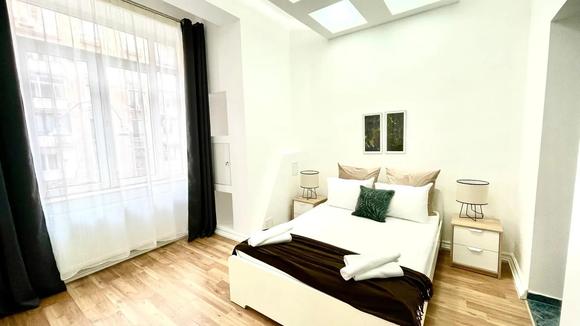 Victoriei Old Town Apartment Bucharest Romania