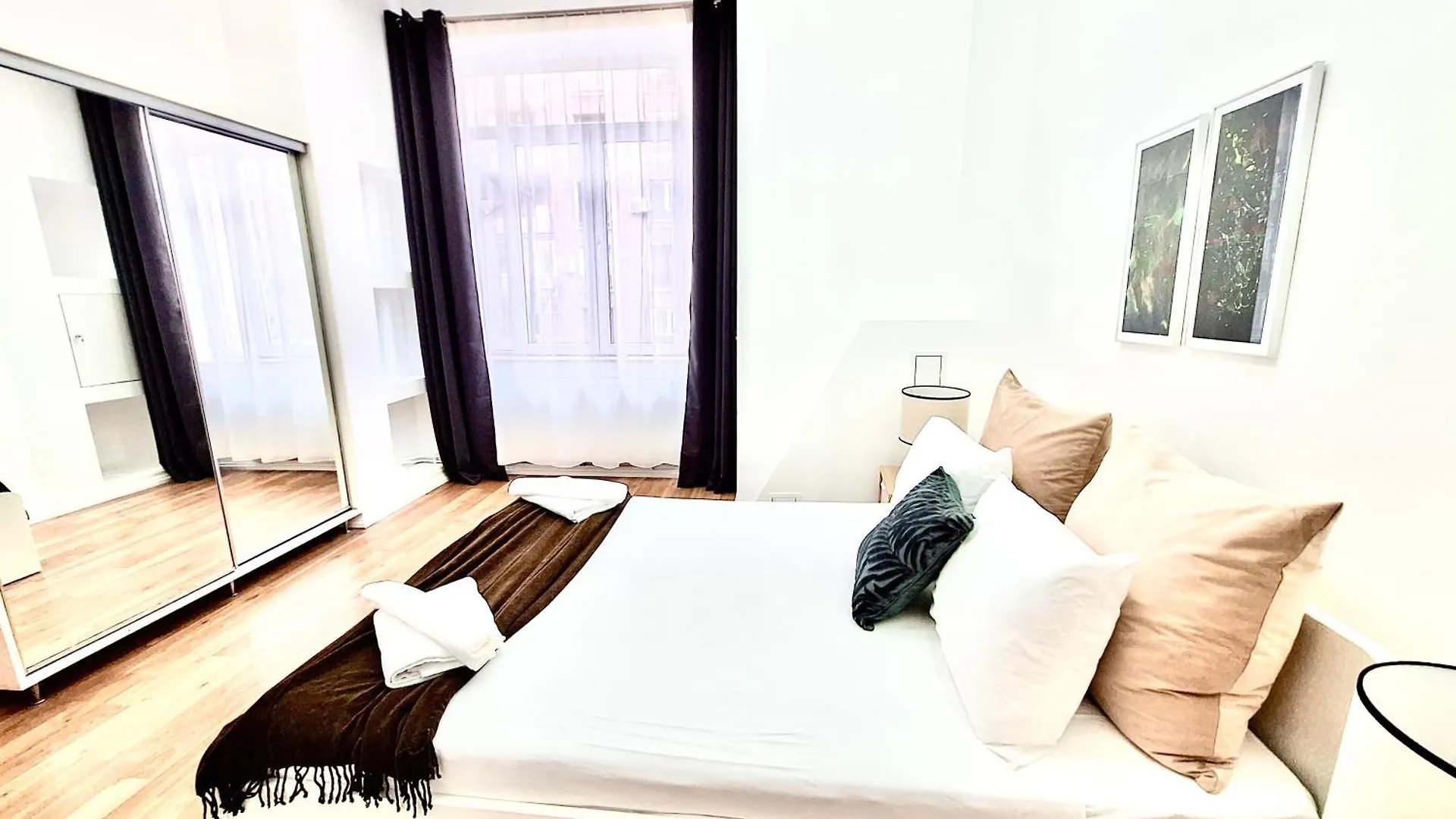 Victoriei Old Town Apartment Bucharest