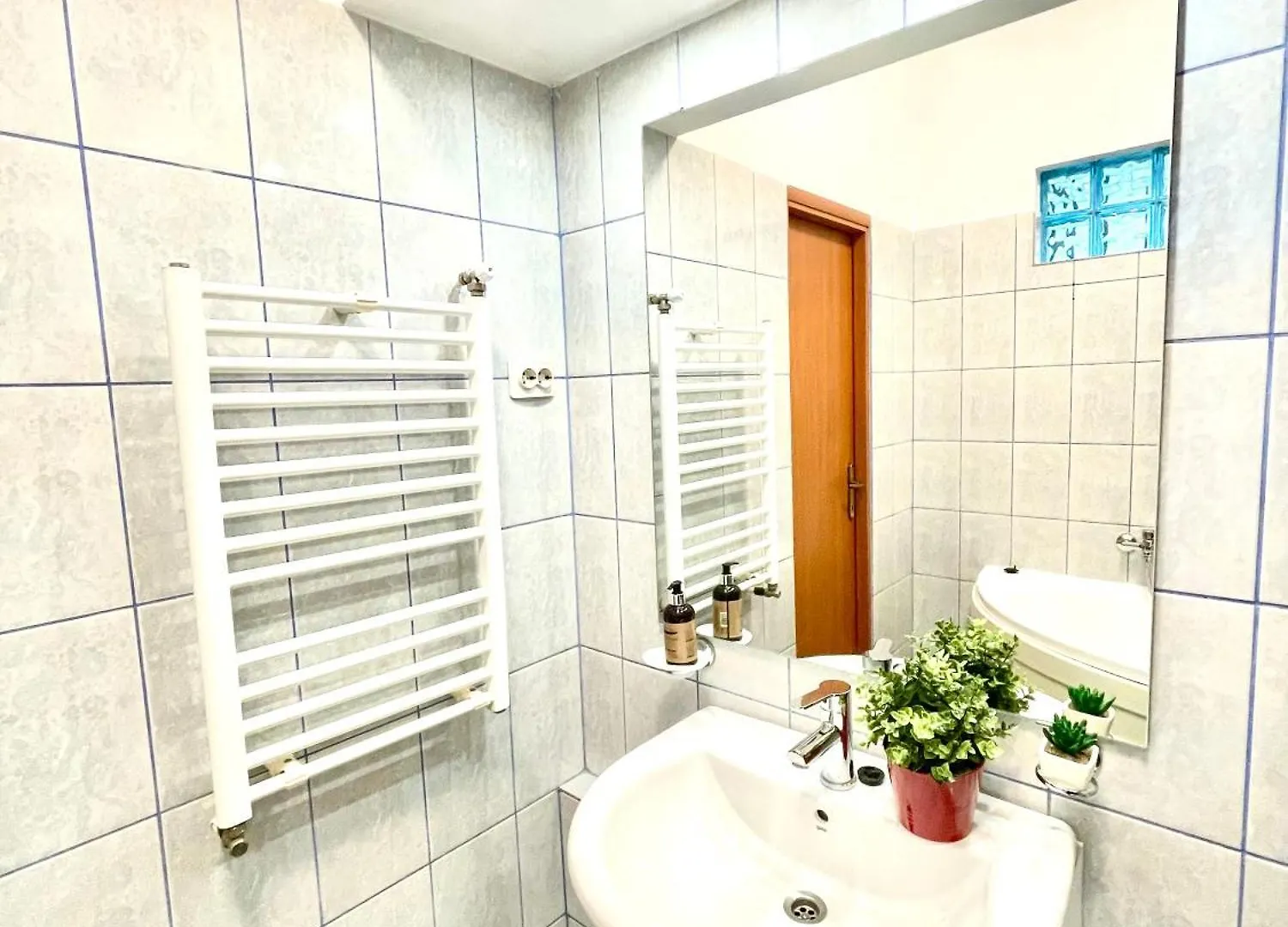 Victoriei Old Town Apartment Bucharest