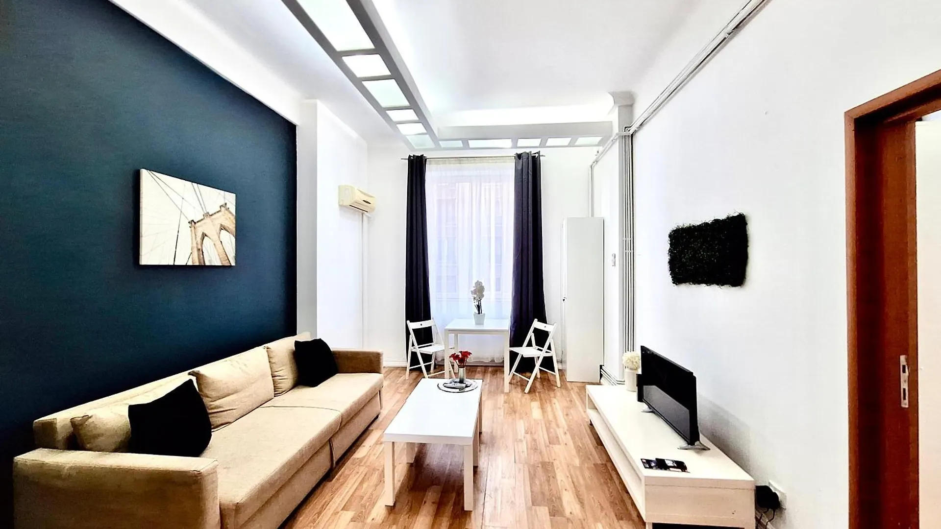 Victoriei Old Town Apartment Bucharest